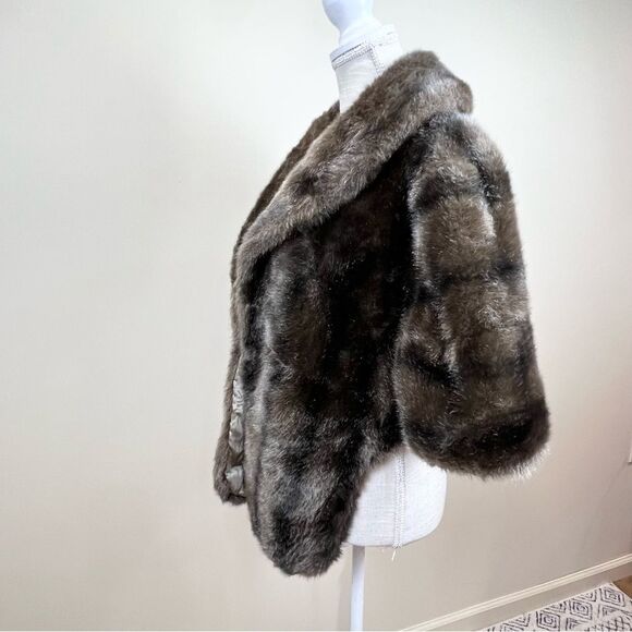 VTG Glenoit Deep Pile Fabric Faux Fur Wrap Cape Large - Picture 4 of 8